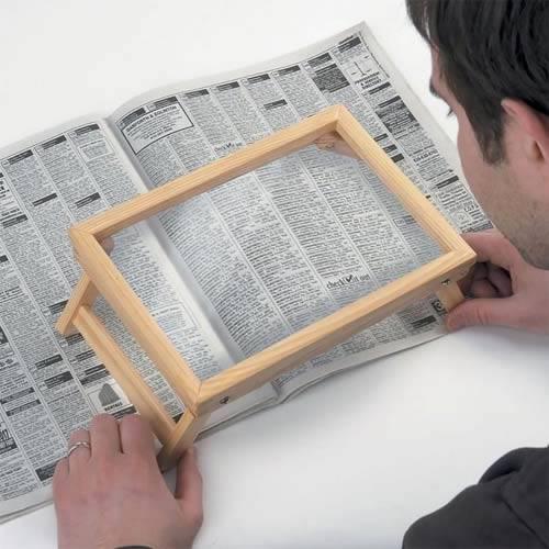 Folding Wooden Stand Magnifier